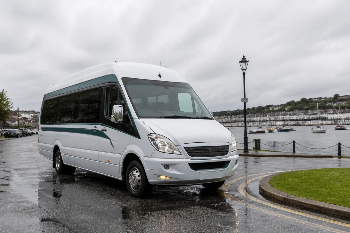 Minibus Hire in Broomhill